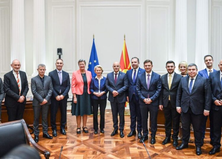 Потпишан е ФРОНТЕКС, првиот договор со Европската комисија на македонски јазик