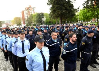 Европската полиција „ФРОНТЕКС“ пристигна во Македонија