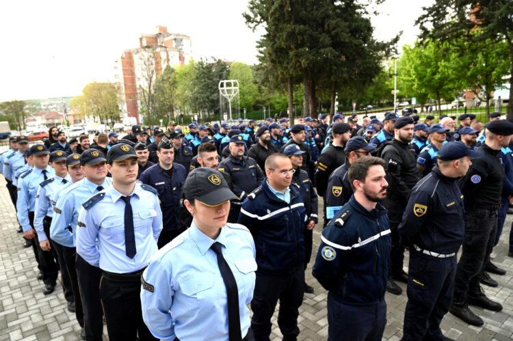 Европската полиција „ФРОНТЕКС“ пристигна во Македонија