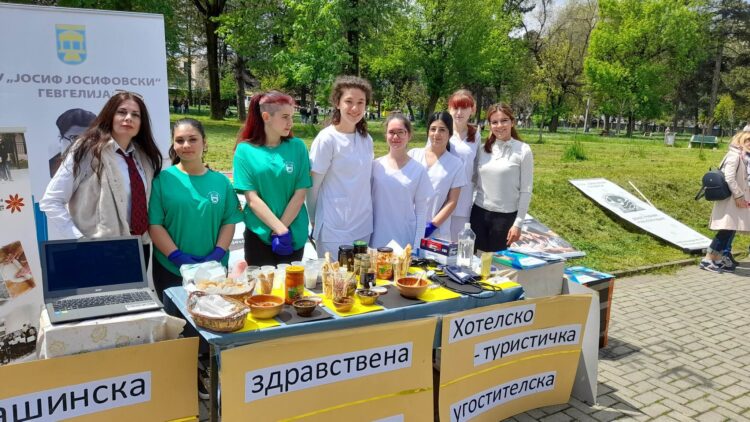 Гевгелиските средношколци освоија 2 ПРВИ и 1 ВТОРО место на МАССУМ 2023