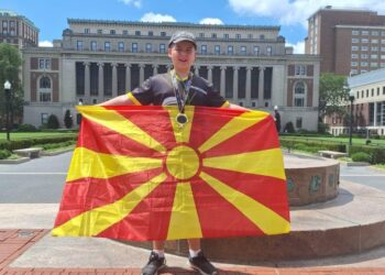 Дарјан од Македонија освои ЗЛАТЕН медал по математика во Њујорк