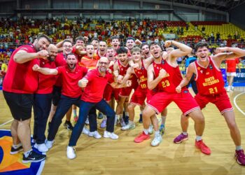 Maкедонските кошаркари јуниори ја декласираа Бугарија  и влегоа во „А дивизија“ на ЕП