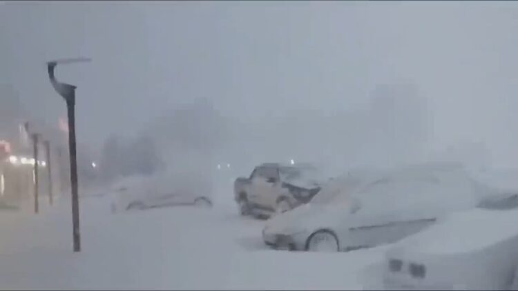 ВИДЕО: Силен поларен циклон ја погоди Турција, тотален хаос во земјата!