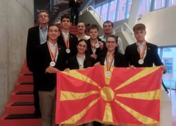 Македонски ученици освоија ПЕТ медали на Меѓународна јуниорска Олимпијада