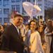ВИДЕО:  „Љубовта е на улиците“ – Новосадски младенци својата свадба ја завршиле меѓу студените на блокадите