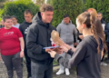 ВИДЕО: Херојот Јован пречекан со аплаузи и овации во родната Виница
