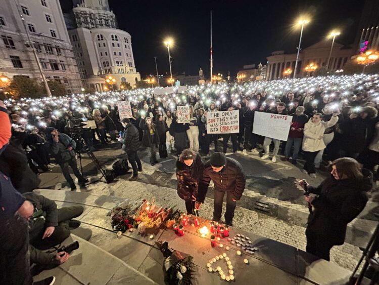 Ѕвездено небо во Скопје – последен поздрав на загинатите во Кочани