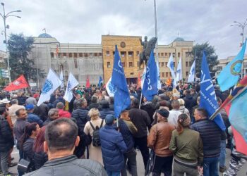 ВИДЕО:  Протест на ССМ, работниците бараат минимална плата од 500 евра