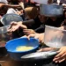 Kриза со глад во Газа: Палестинците се борат за преживување