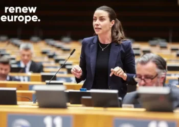 Европратеничката Јовева: ЕП ги признава македонскиот идентитет и јазик