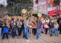 Бадниковата поворка го најави раѓањето Христово – поделени 240 хуманитарни пакети