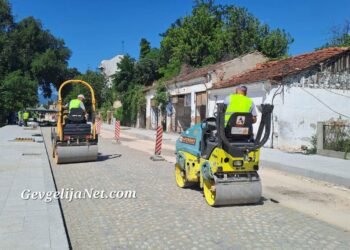 Се реконструира главната улица „Маршал Тито“ во Гевгелија, Вицепремиерот Николовски дојде на увид во изведбените работи