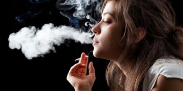 Во Македонија 54% од населението се пушачи